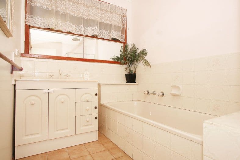 21 Penola Drive, SEVILLE VIC 3139, Seville - Thumbnail 7