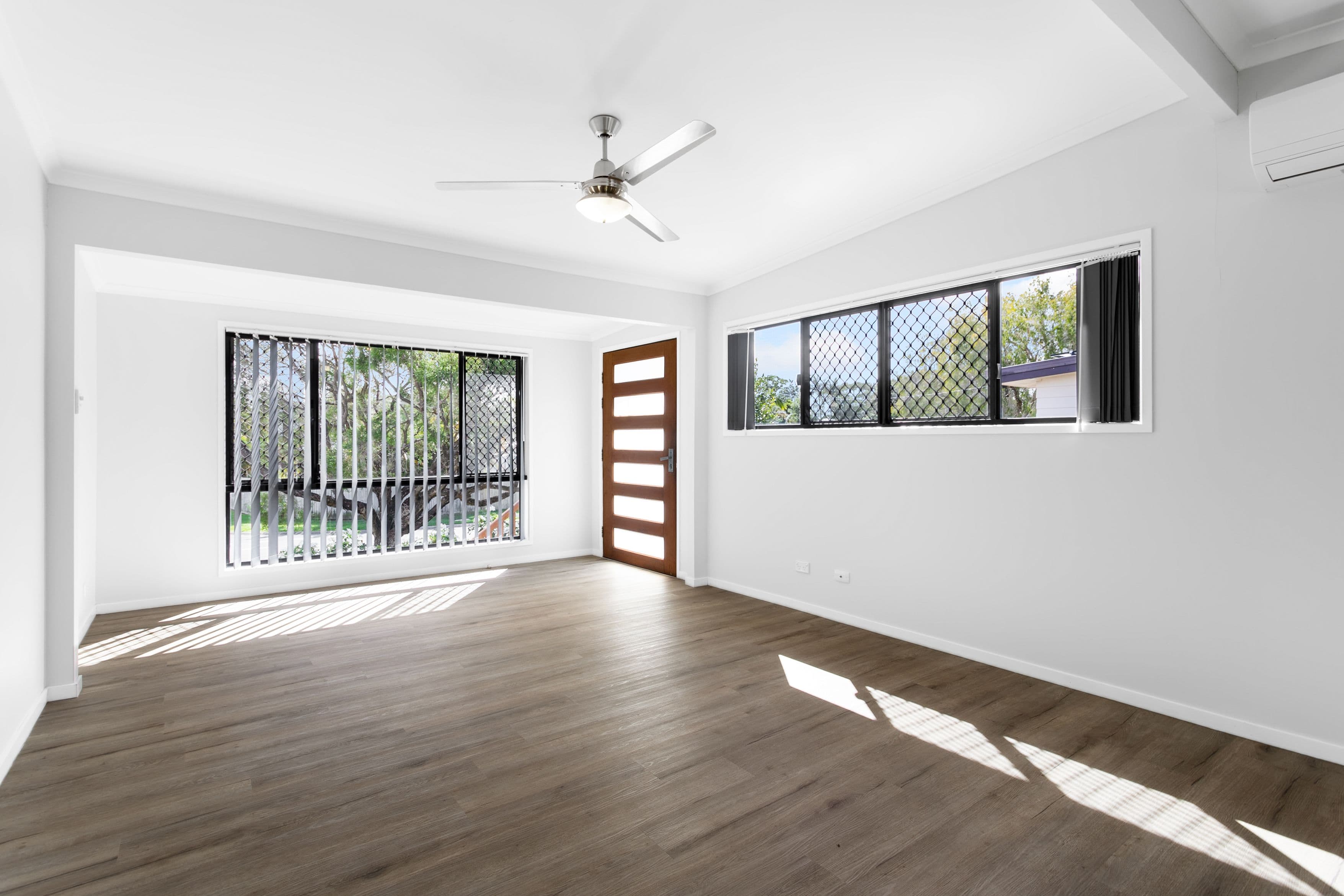 18 Claverton Drive, Deception Bay QLD 4508, Deception Bay - Thumbnail 2