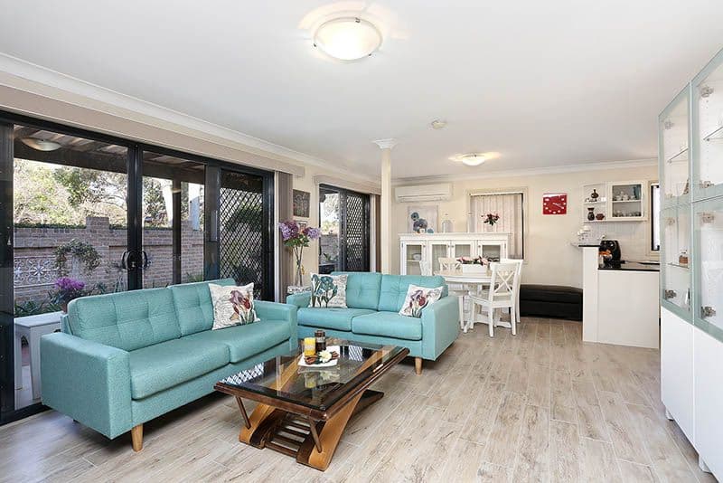 60 Queen Street, Guildford West - Image 1