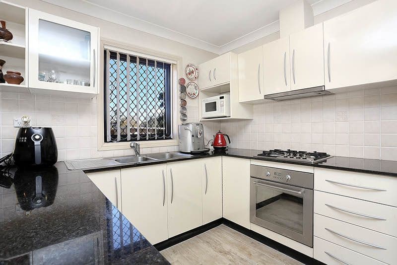 60 Queen Street, Guildford West - Thumbnail 3