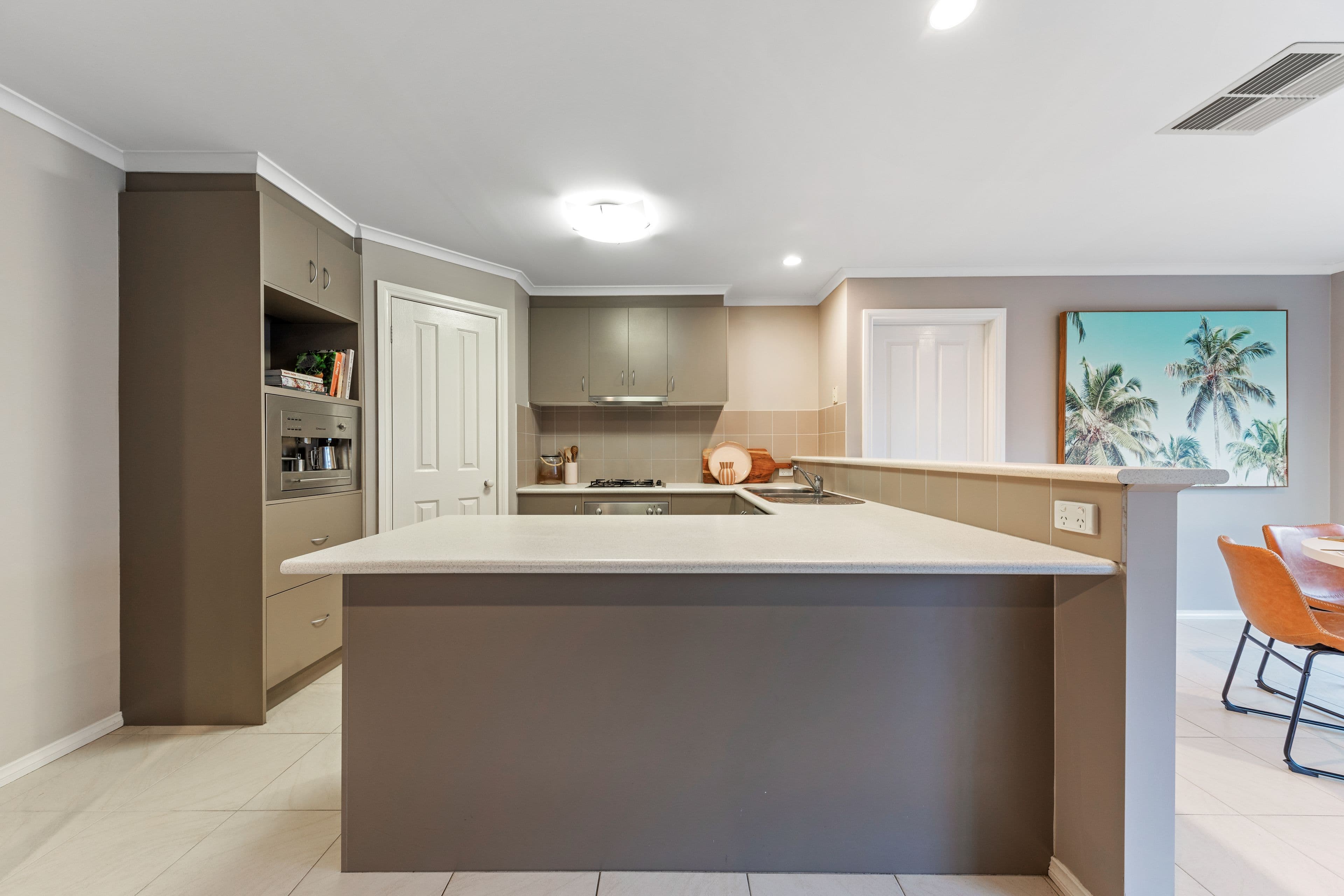 45 The Parkway, Pakenham VIC 3810, Pakenham - Thumbnail 4