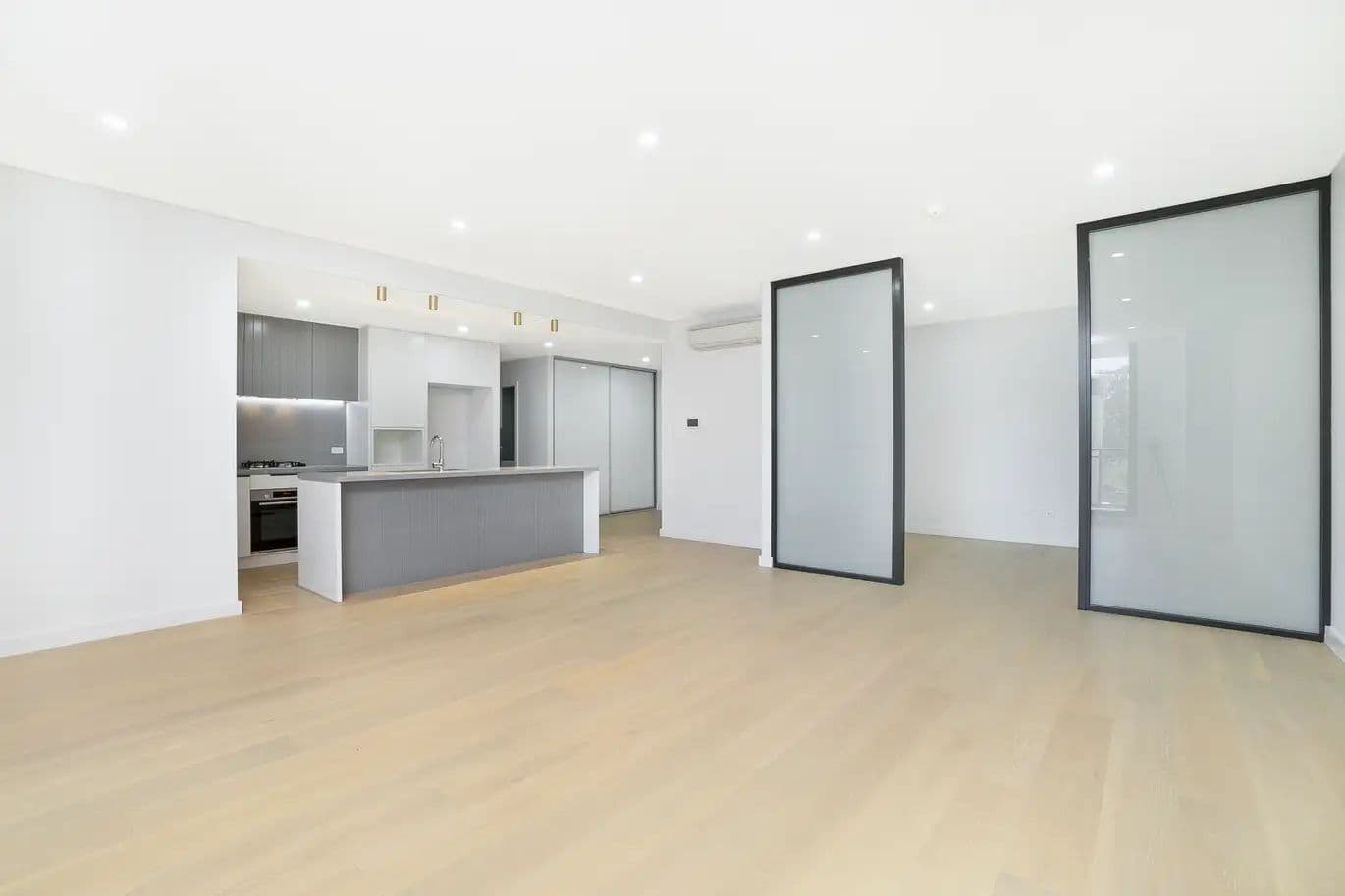 3 Gerbera Place, Kellyville NSW 2155, Kellyville - Thumbnail 2