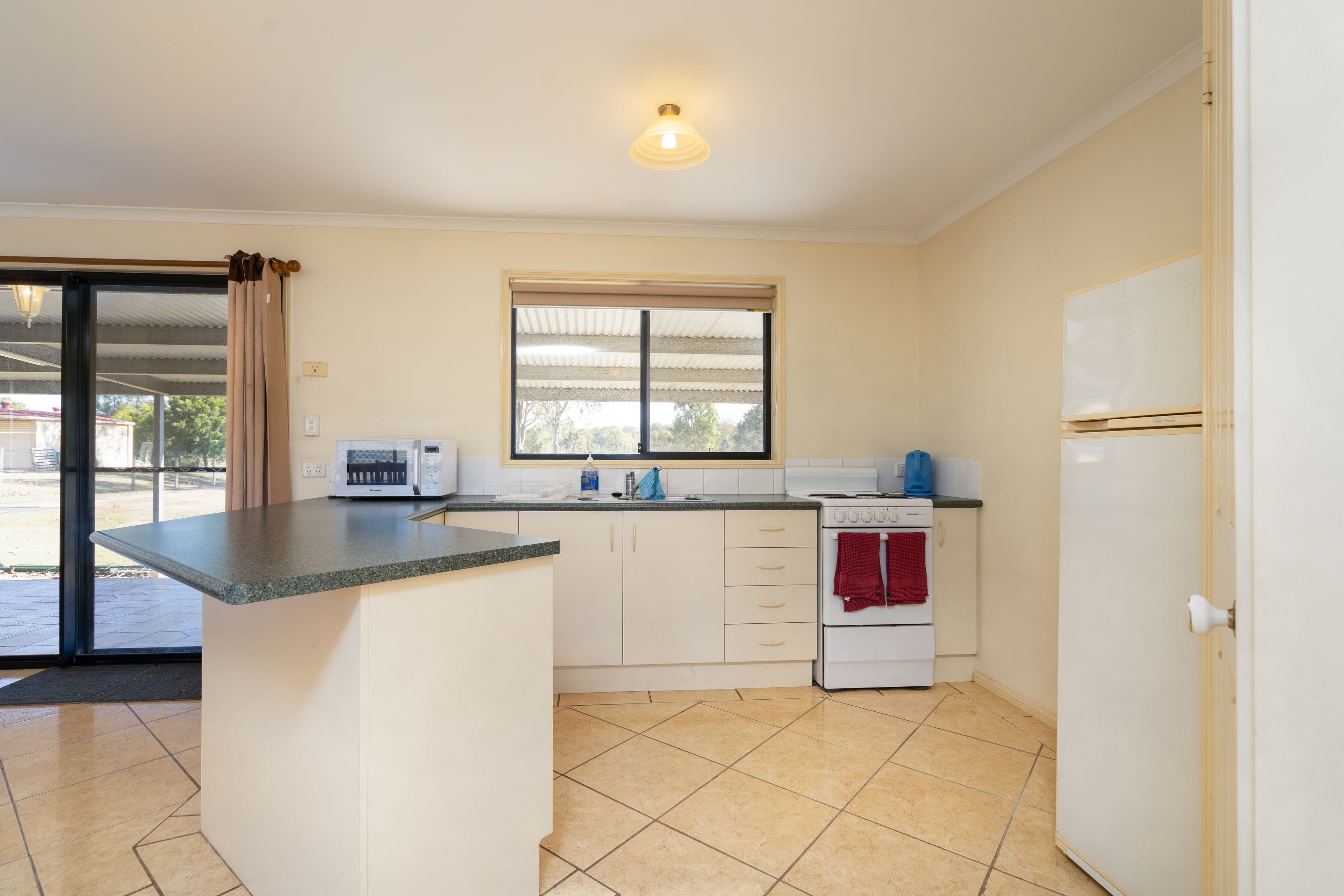 47 Fairway Drive, Hatton Vale QLD 4341, Hatton Vale - Thumbnail 4