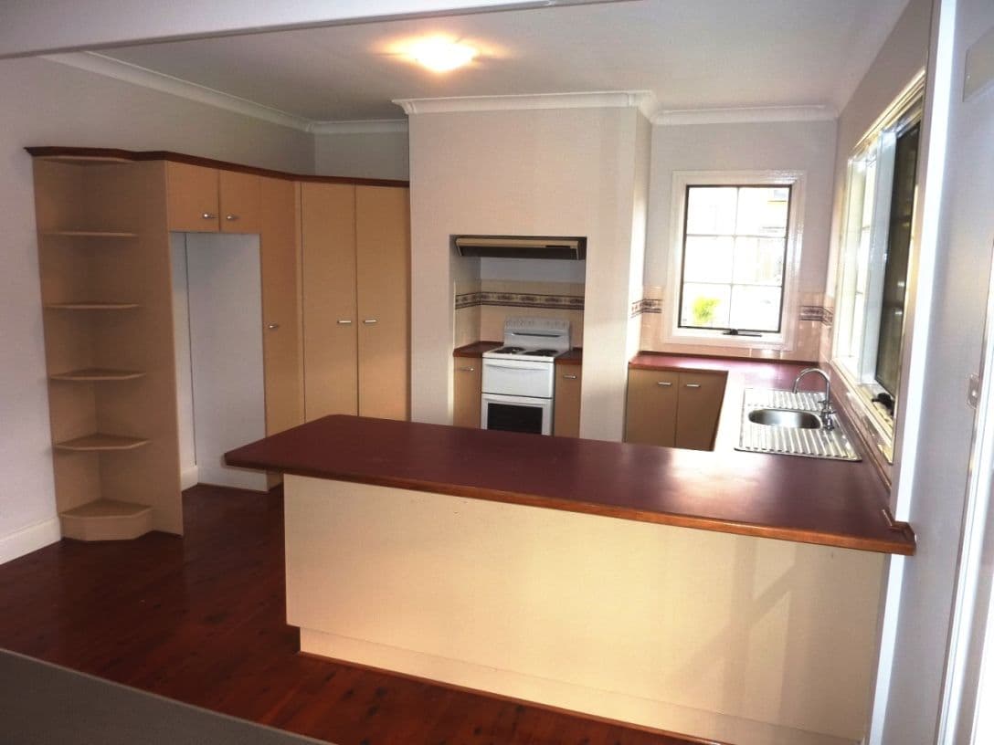 8 Hopetoun Street, BULLI NSW 2516, Bulli - Thumbnail 3