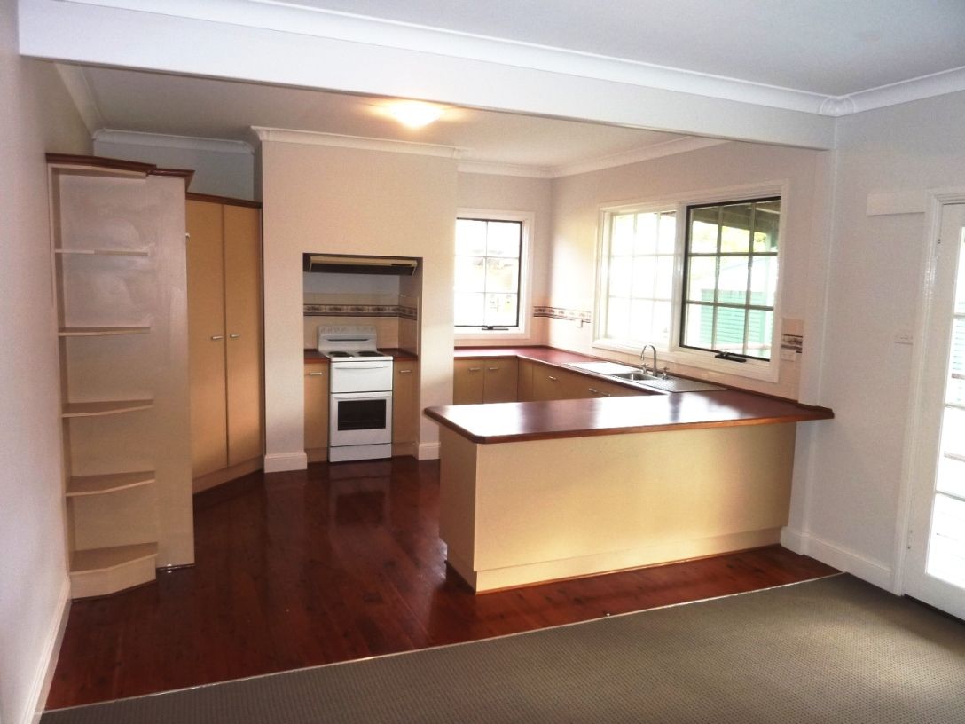 8 Hopetoun Street, BULLI NSW 2516, Bulli - Thumbnail 4
