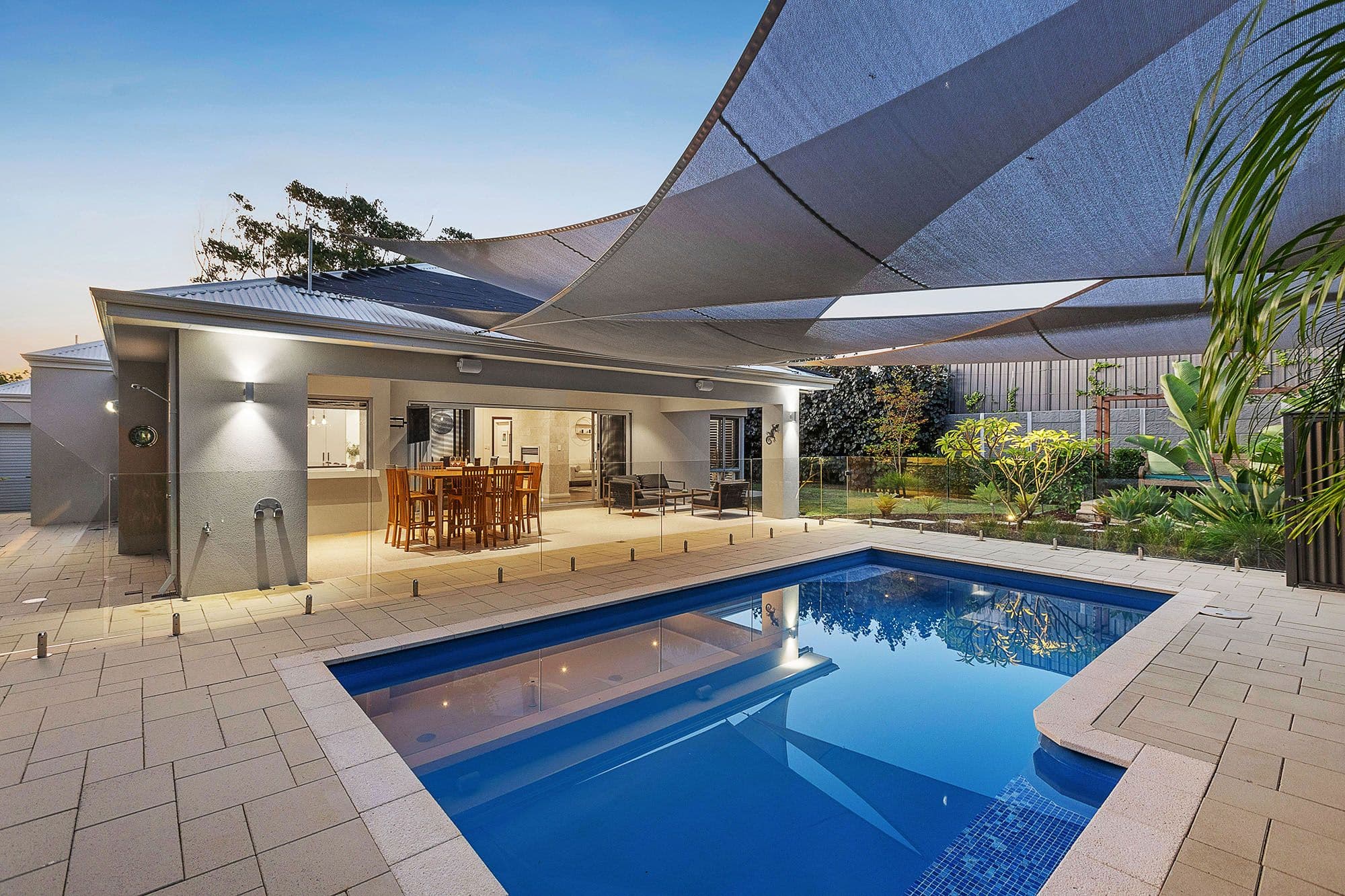 34 Kempenfeldt Avenue, Sorrento WA 6020, Sorrento - Thumbnail 2