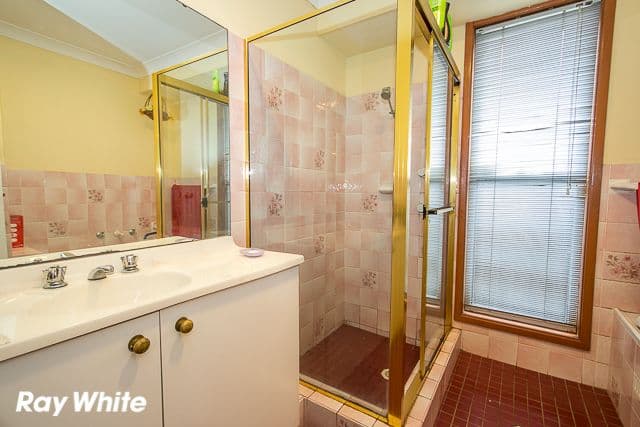 25 Cree Crescent, GREENFIELD PARK NSW 2176, Greenfield Park - Thumbnail 5