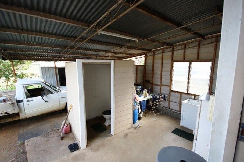 70 Stuart-Russell Street, MUNDUBBERA QLD 4626, Mundubbera - Thumbnail 8