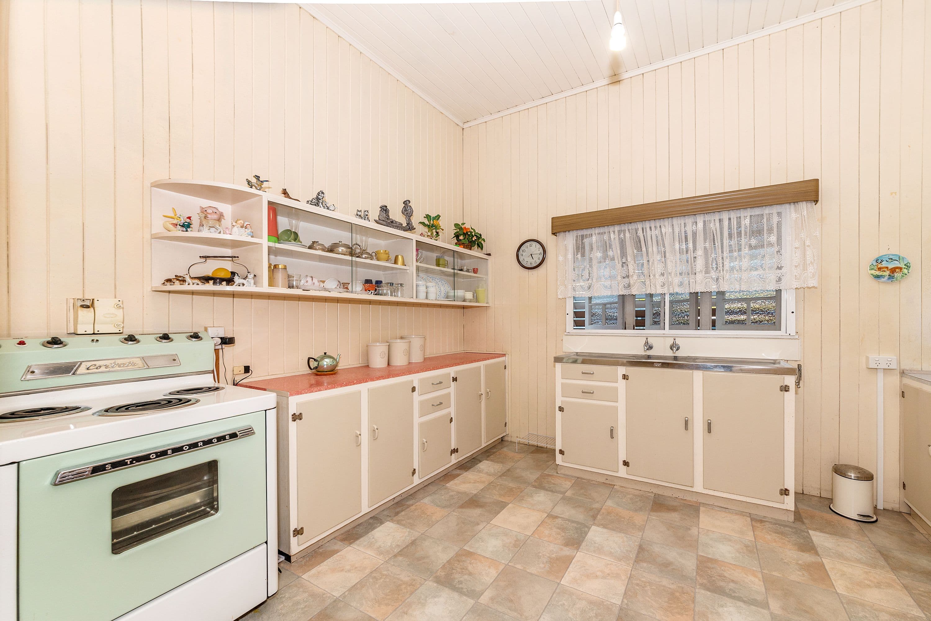152 Francis Street, West End QLD 4810, West End - Image 1
