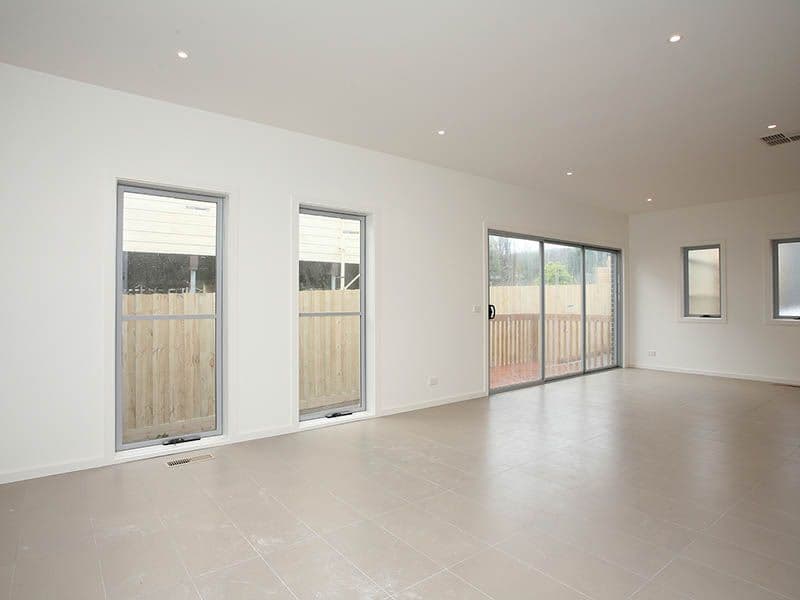 11 Davey Avenue, DROMANA VIC 3936, Dromana - Thumbnail 2