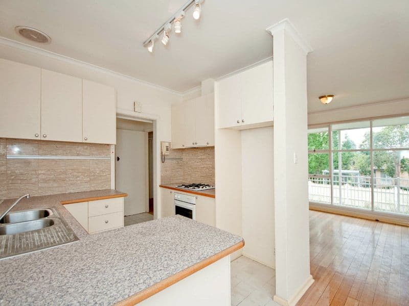 22 Parkmore Road, FOREST HILL VIC 3131, Forest Hill - Thumbnail 4