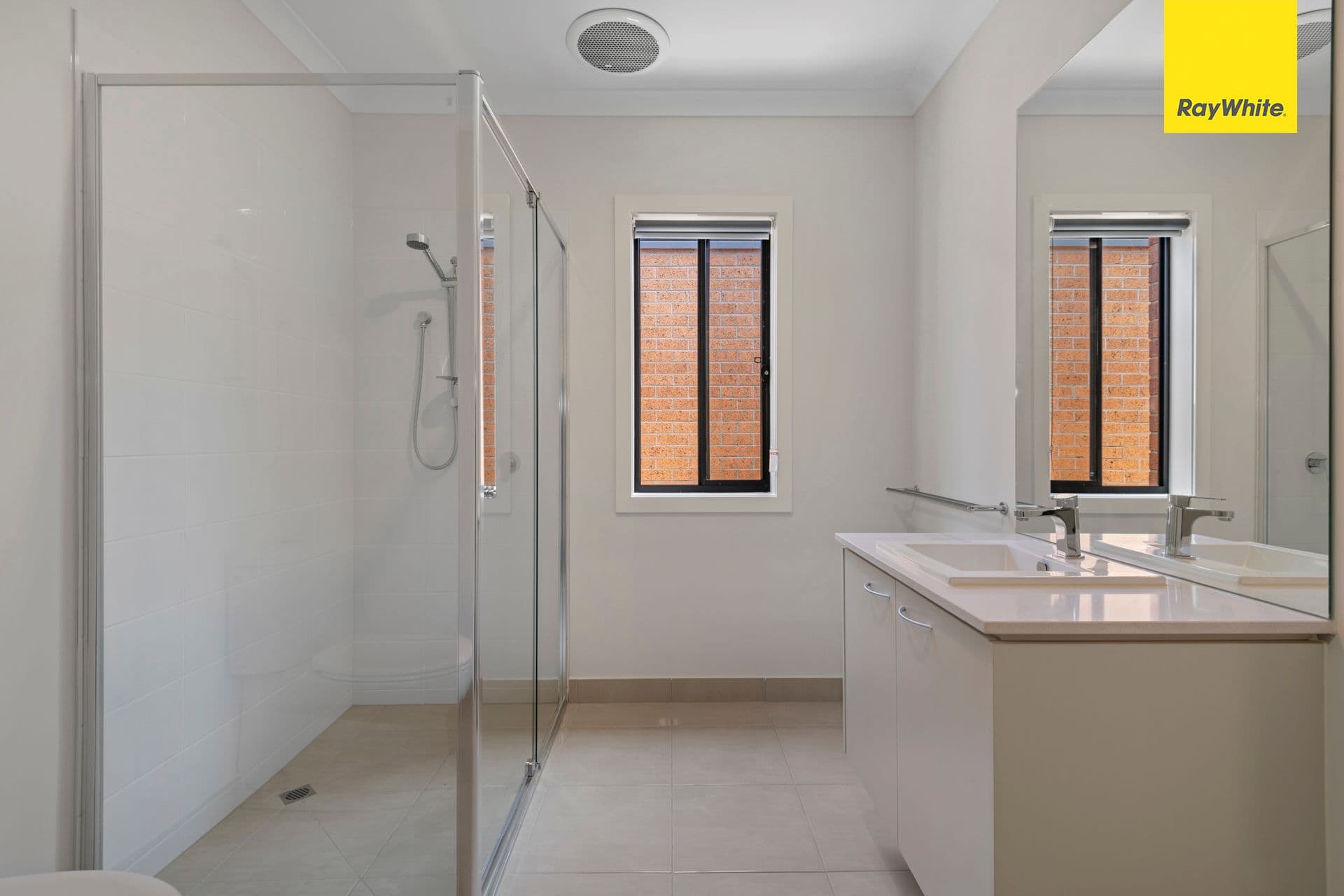 8 Shangrala Road, THORNHILL PARK VIC 3335, Thornhill Park - Thumbnail 6