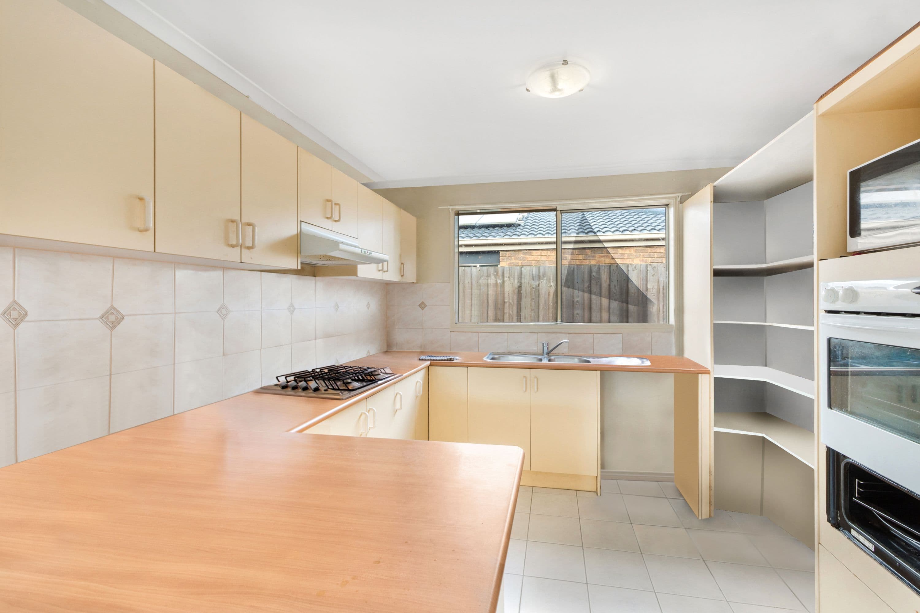 106 Bellevue Drive, Berwick VIC 3806, Berwick - Thumbnail 4