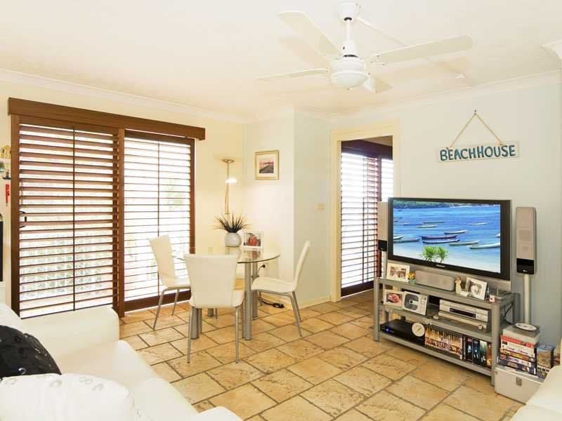 241 Golden Four Drive, BILINGA QLD 4225, Bilinga - Thumbnail 2