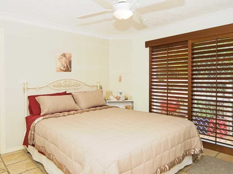 241 Golden Four Drive, BILINGA QLD 4225, Bilinga - Thumbnail 4
