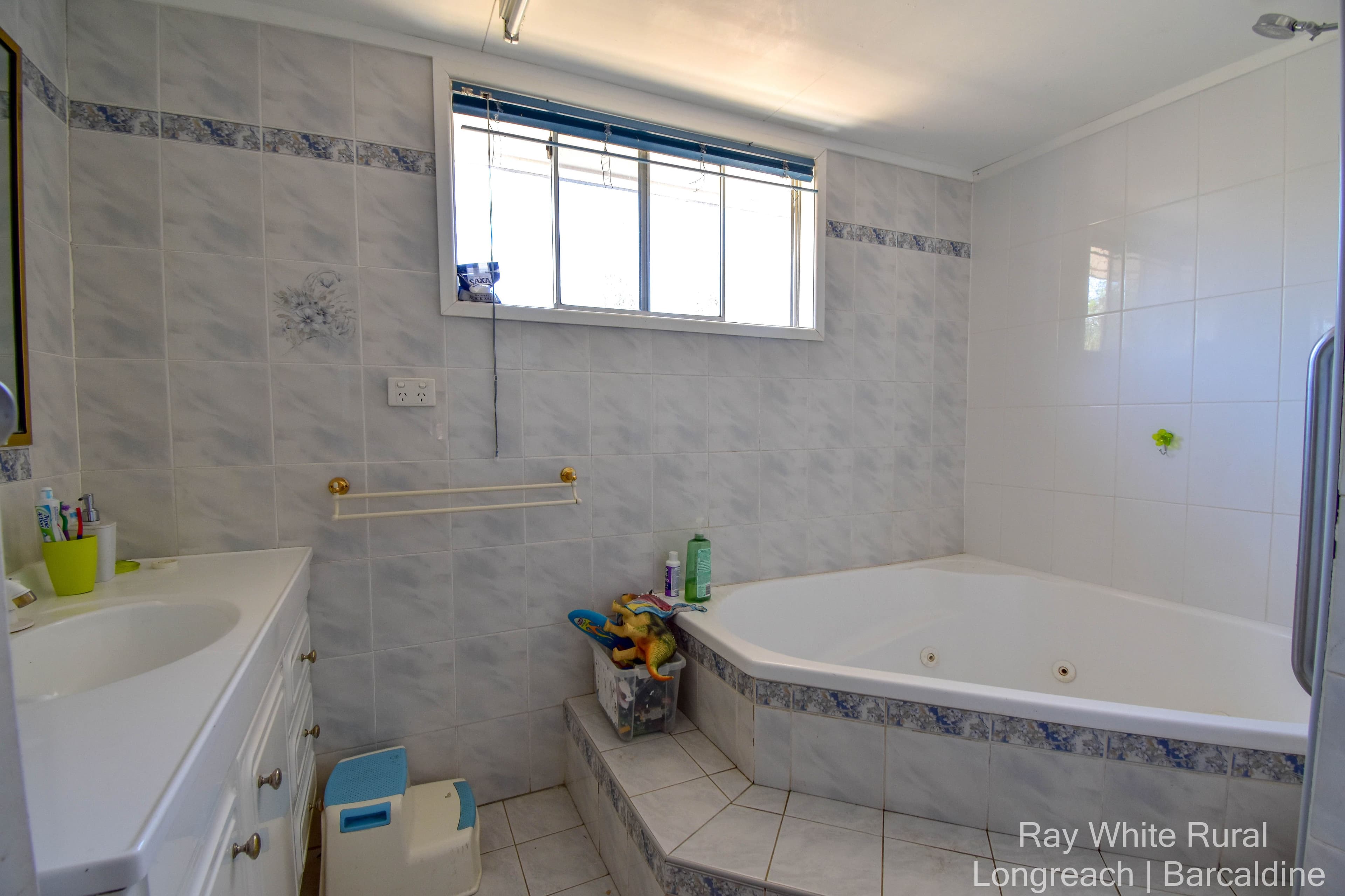 35 Wompoo Road, Longreach QLD 4730, Longreach - Thumbnail 6
