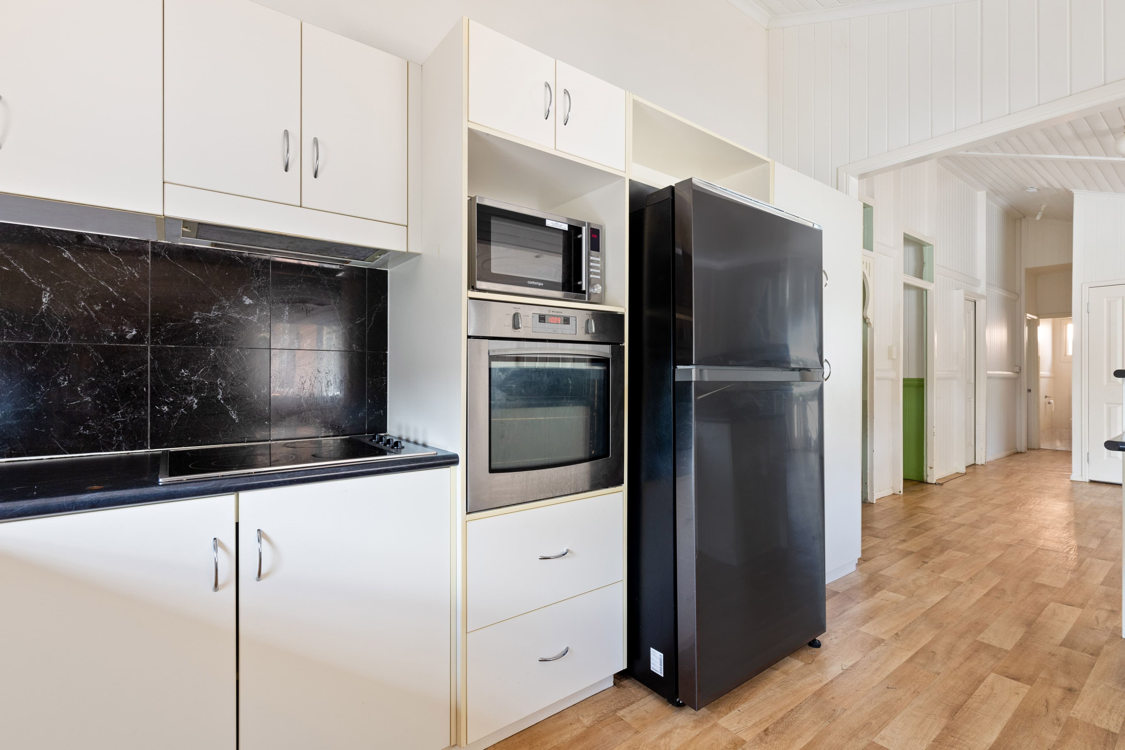 42 Riverview Street, Emerald QLD 4720, Emerald - Thumbnail 6