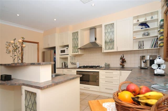 71 Crescent Road, Gympie, QLD, 4570, Gympie - Thumbnail 6