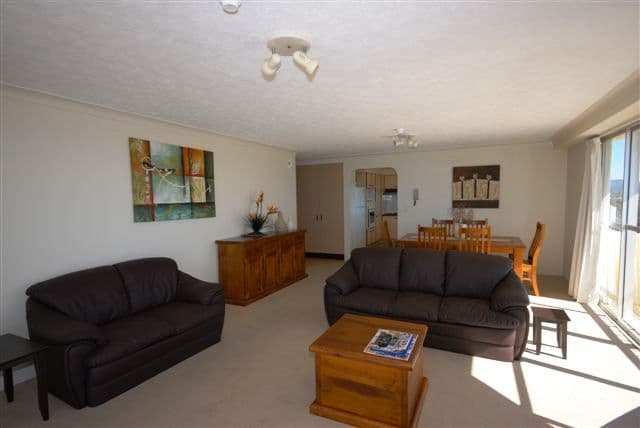 170 The Esplanade, BURLEIGH HEADS QLD 4220, Burleigh Heads - Thumbnail 6