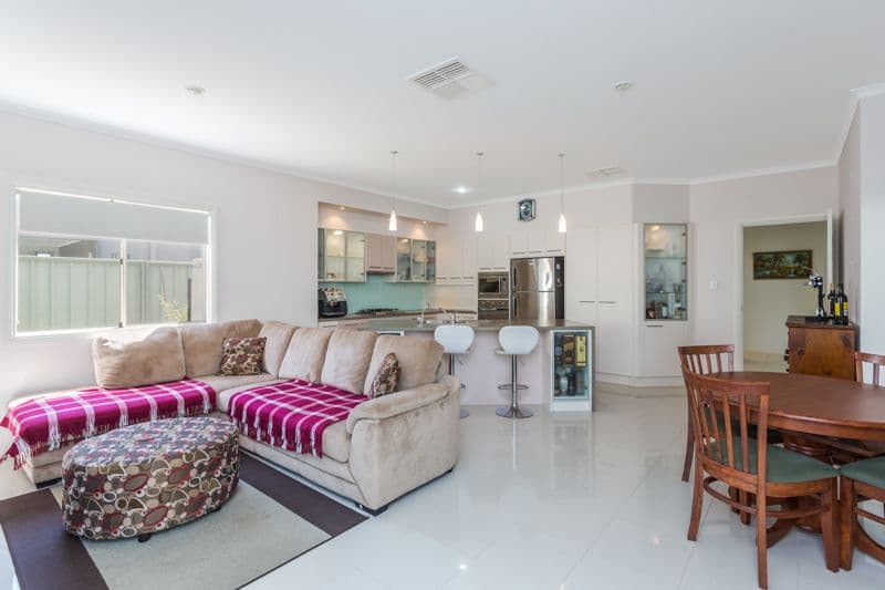 14 Dutton Avenue, MAWSON LAKES SA 5095, Mawson Lakes - Thumbnail 5