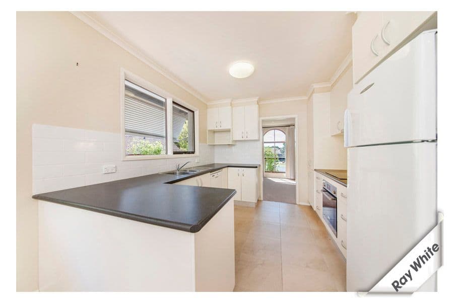 8 Piesse Place, EVATT ACT 2617, Evatt - Thumbnail 2