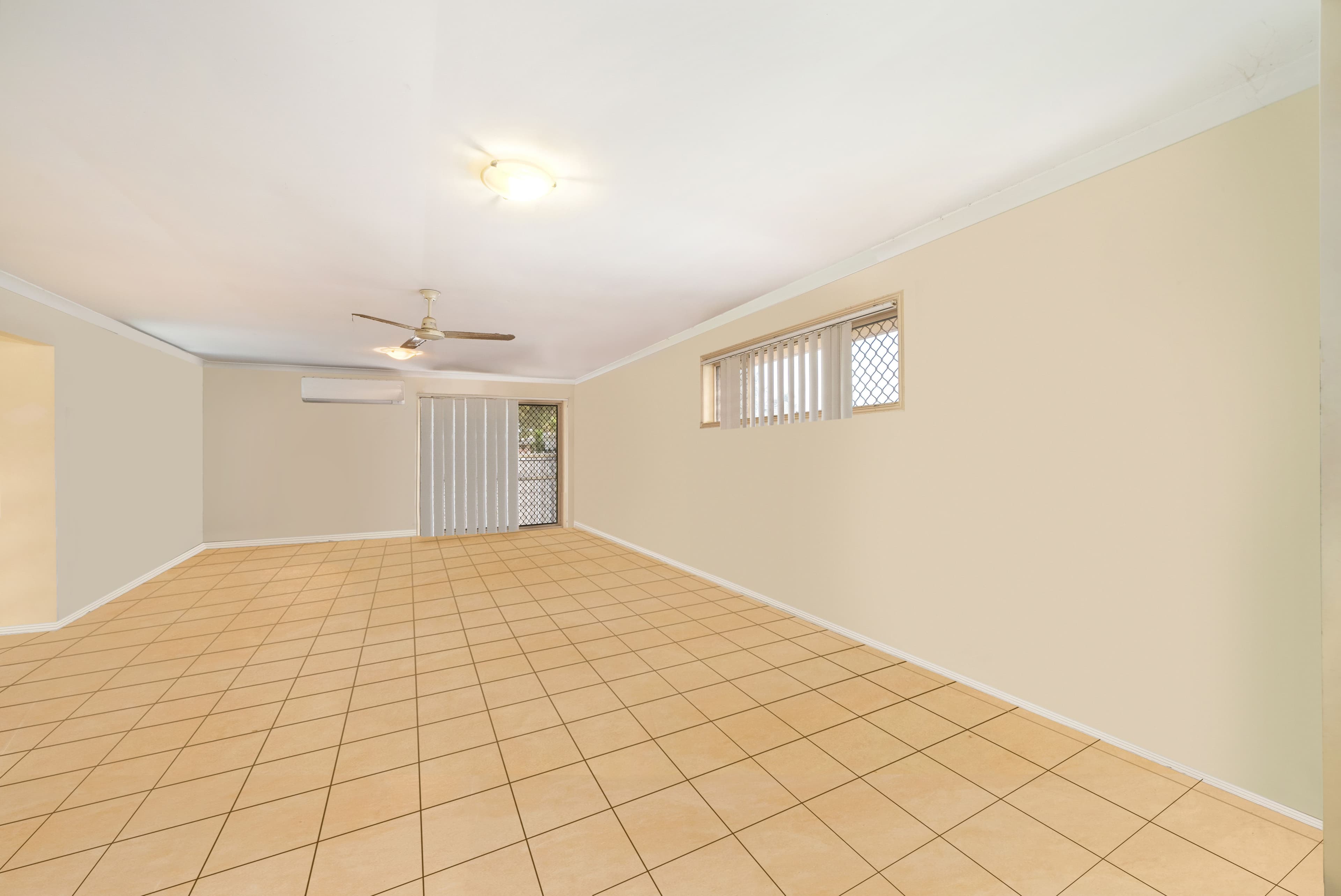 9 Leicester Court, Kippa-Ring QLD 4021, Kippa-Ring - Thumbnail 6