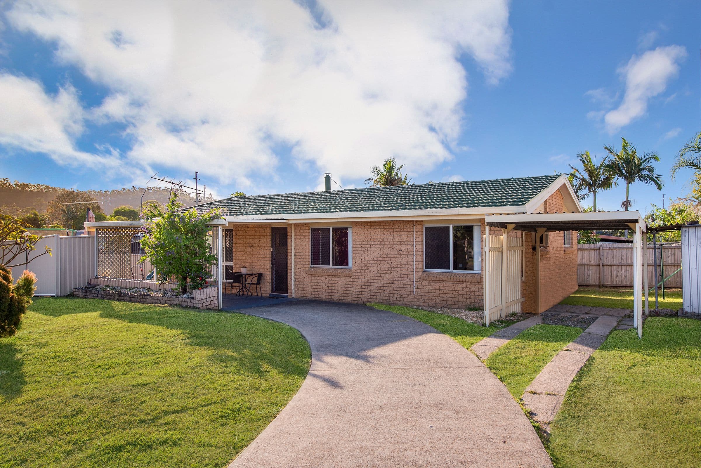 31 Rochester Drive, Mount Warren Park QLD 4207, Mount Warren Park - Thumbnail 3