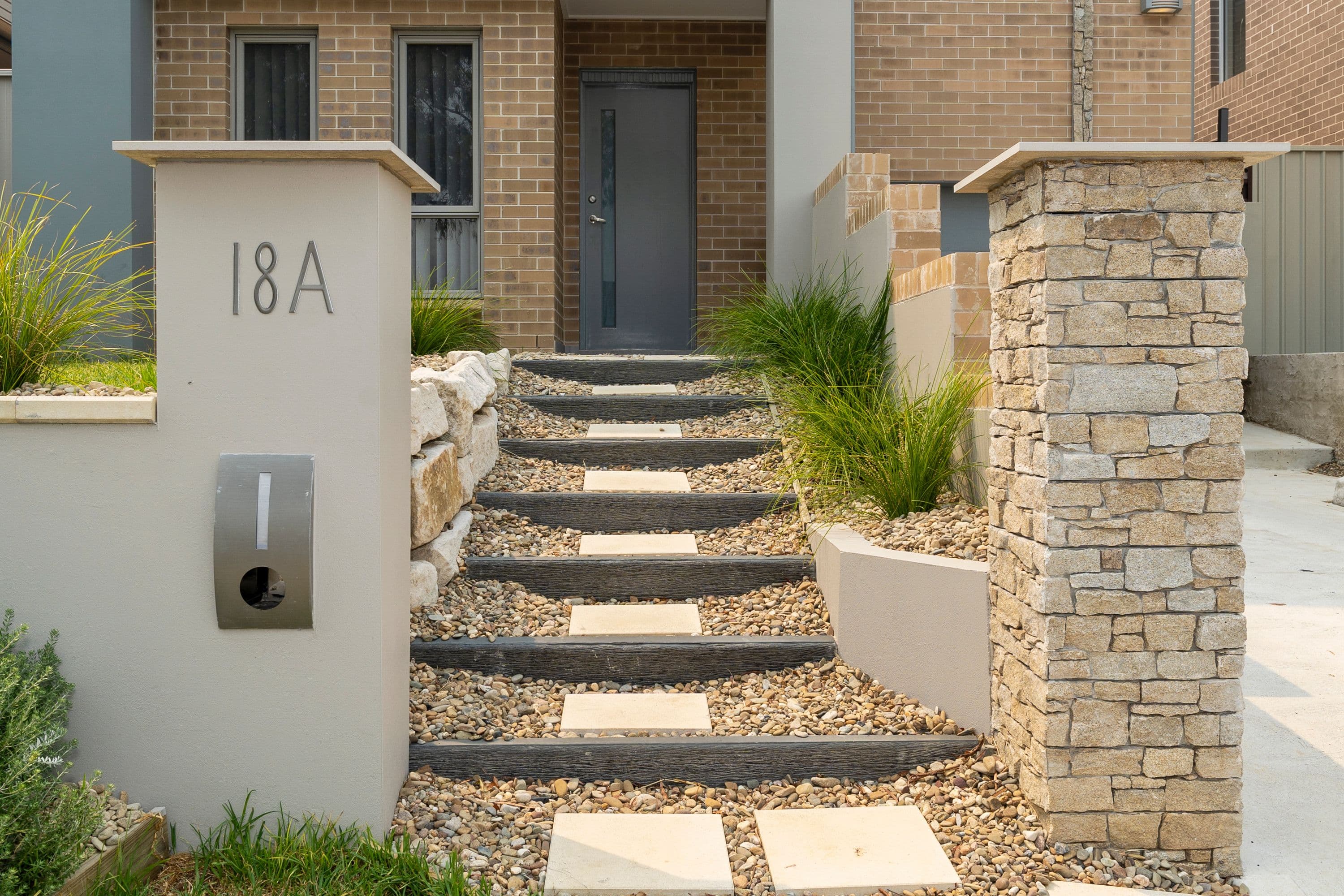 18 Lorikeet Avenue, Ingleburn - Thumbnail 2