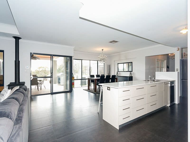 1 Staniland Street, Orange Grove WA 6109, Orange Grove - Thumbnail 8