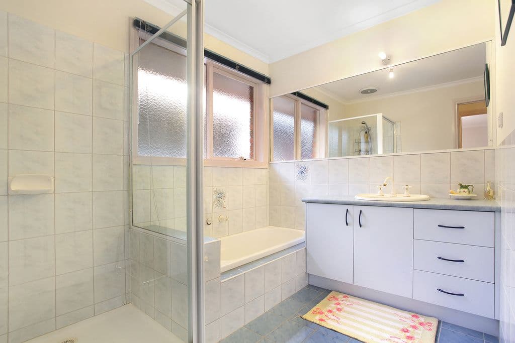 8 Parkview Crescent, HAMPTON EAST VIC 3188, Hampton East - Thumbnail 5