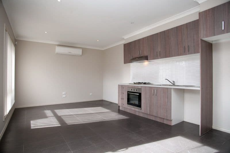 6 Heyington Avenue, THOMASTOWN VIC 3074, Thomastown - Thumbnail 6