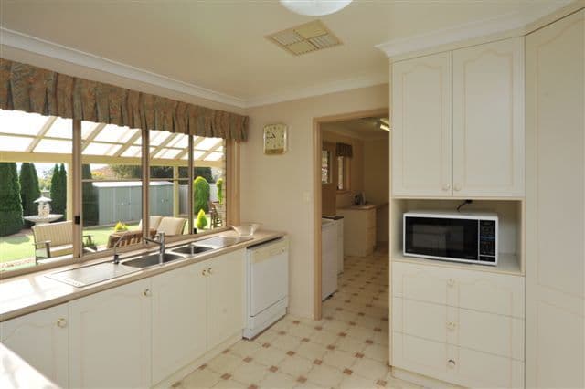 5 Jonquil Court, MIDDLE RIDGE QLD 4350, Middle Ridge - Thumbnail 5