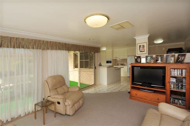 5 Jonquil Court, MIDDLE RIDGE QLD 4350, Middle Ridge - Thumbnail 6