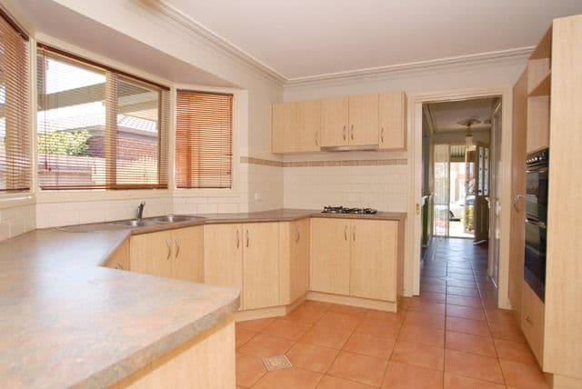 20  Lonsdale Circuit, HOPPERS CROSSING VIC 3029, Hoppers Crossing - Thumbnail 2
