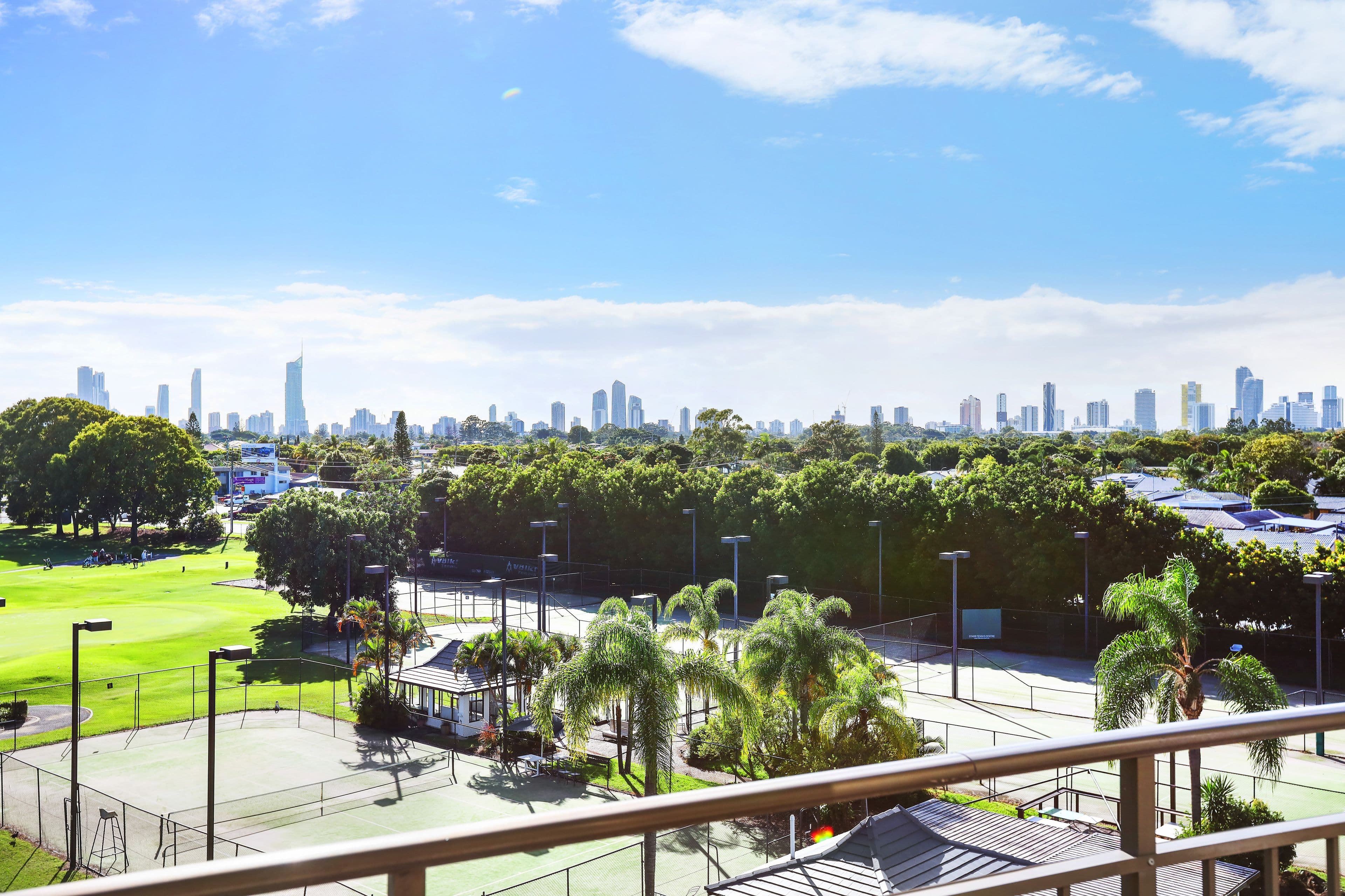 11 Fairway Drive, Clear Island Waters QLD 4226, Clear Island Waters - Thumbnail 5