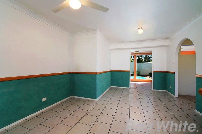 3 Emma Close, Lake Haven - Thumbnail 8