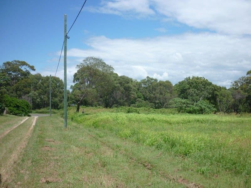18 Petunia Street, RUSSELL ISLAND QLD 4184, Russell Island - Thumbnail 2