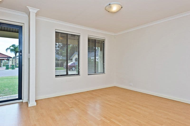 6 Florrie Court, CLOVERDALE WA 6105, Cloverdale - Thumbnail 4