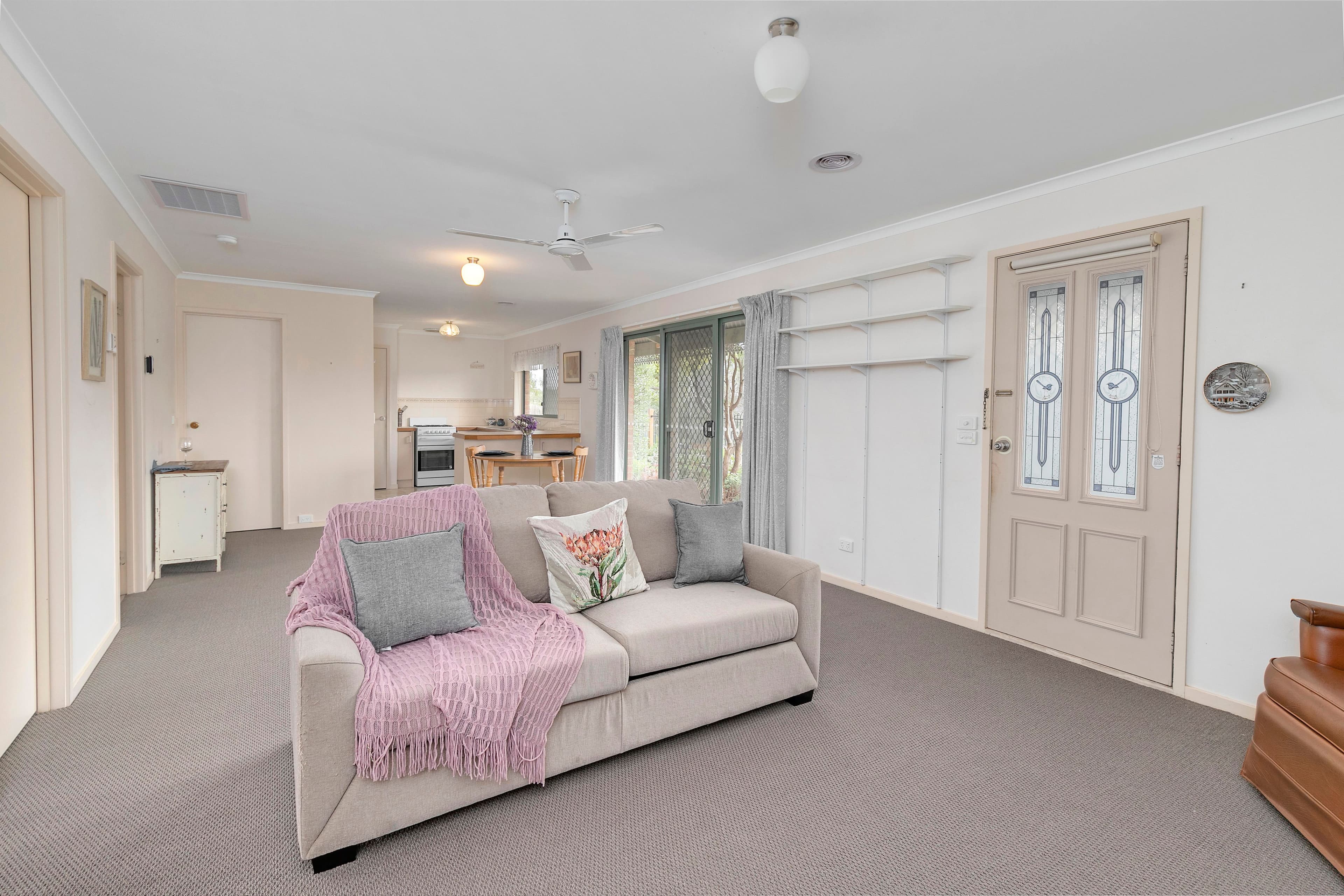 77 Woonton Crescent, Rosebud VIC 3939, Rosebud - Thumbnail 4