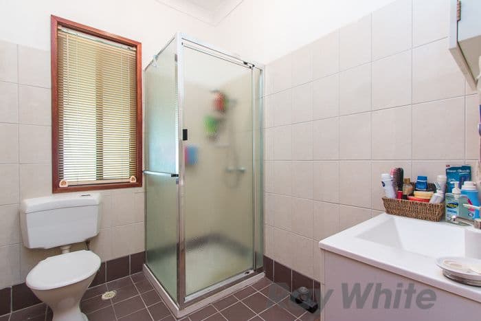 51 Kings Road, Tighes Hill - Thumbnail 2
