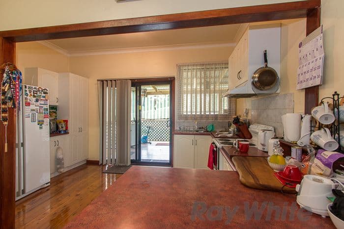 51 Kings Road, Tighes Hill - Thumbnail 4