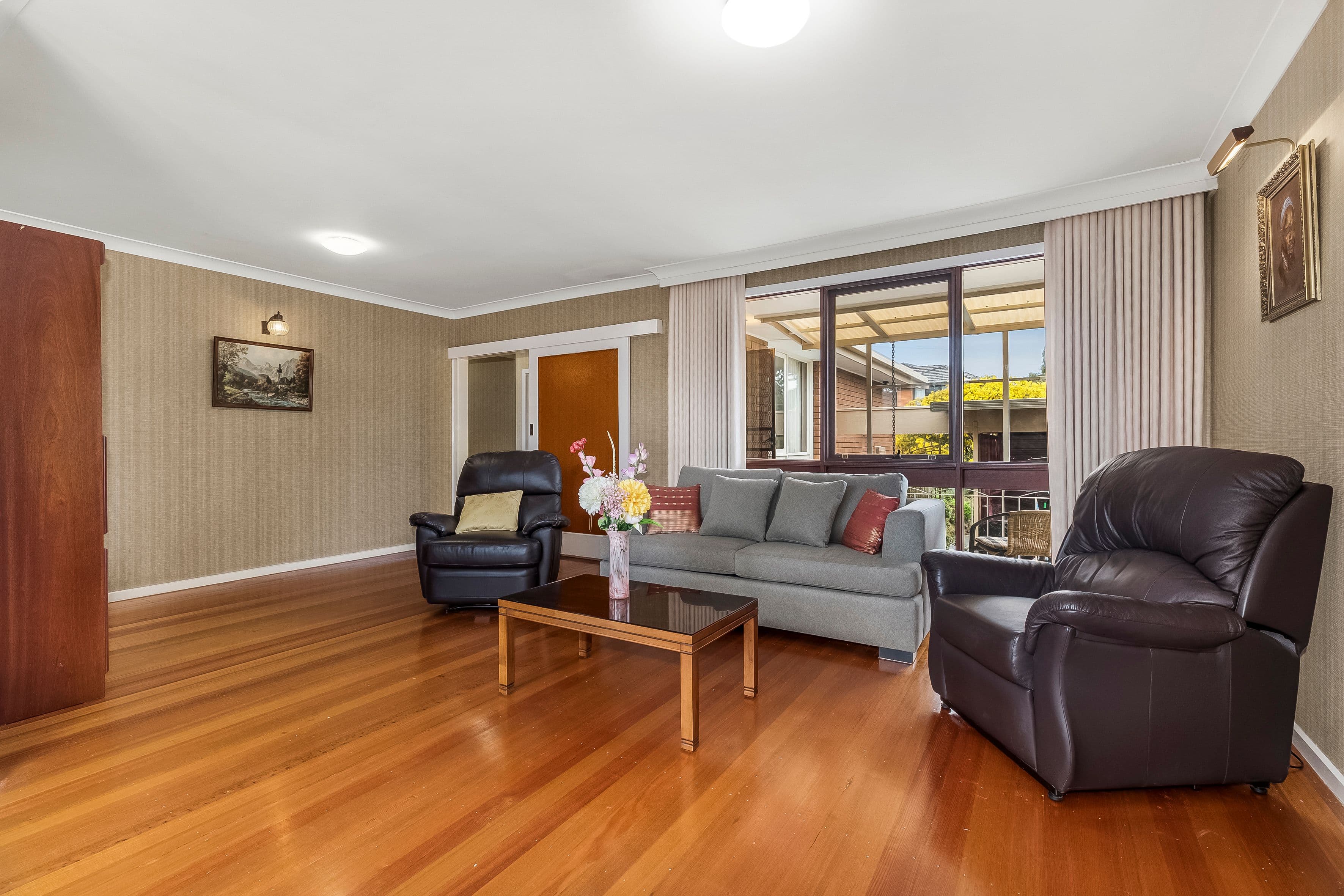 58 Cambridge Drive, Glen Waverley VIC 3150, Glen Waverley - Thumbnail 2