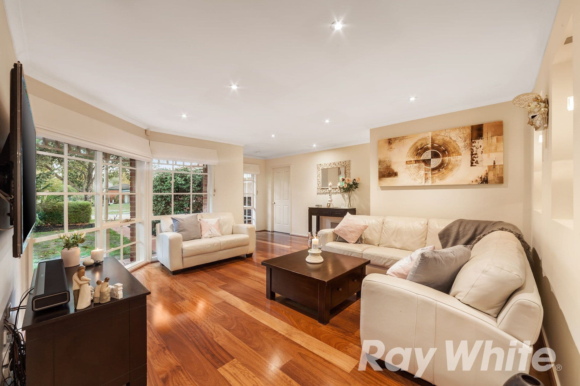11 Farview Drive, Rowville VIC 3178, Rowville - Thumbnail 2