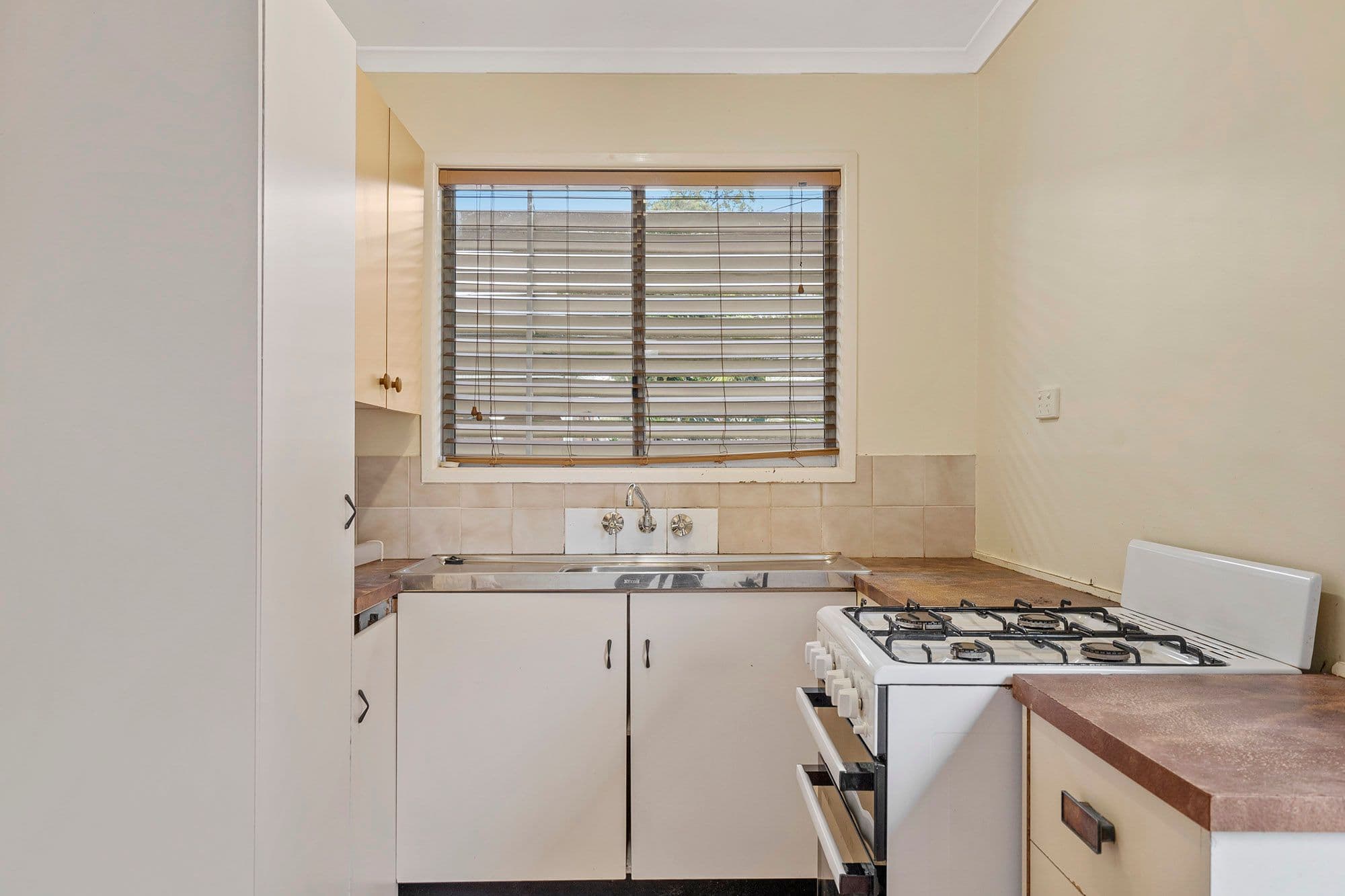 19 Hope Street, Kingston QLD 4114, Kingston - Thumbnail 5