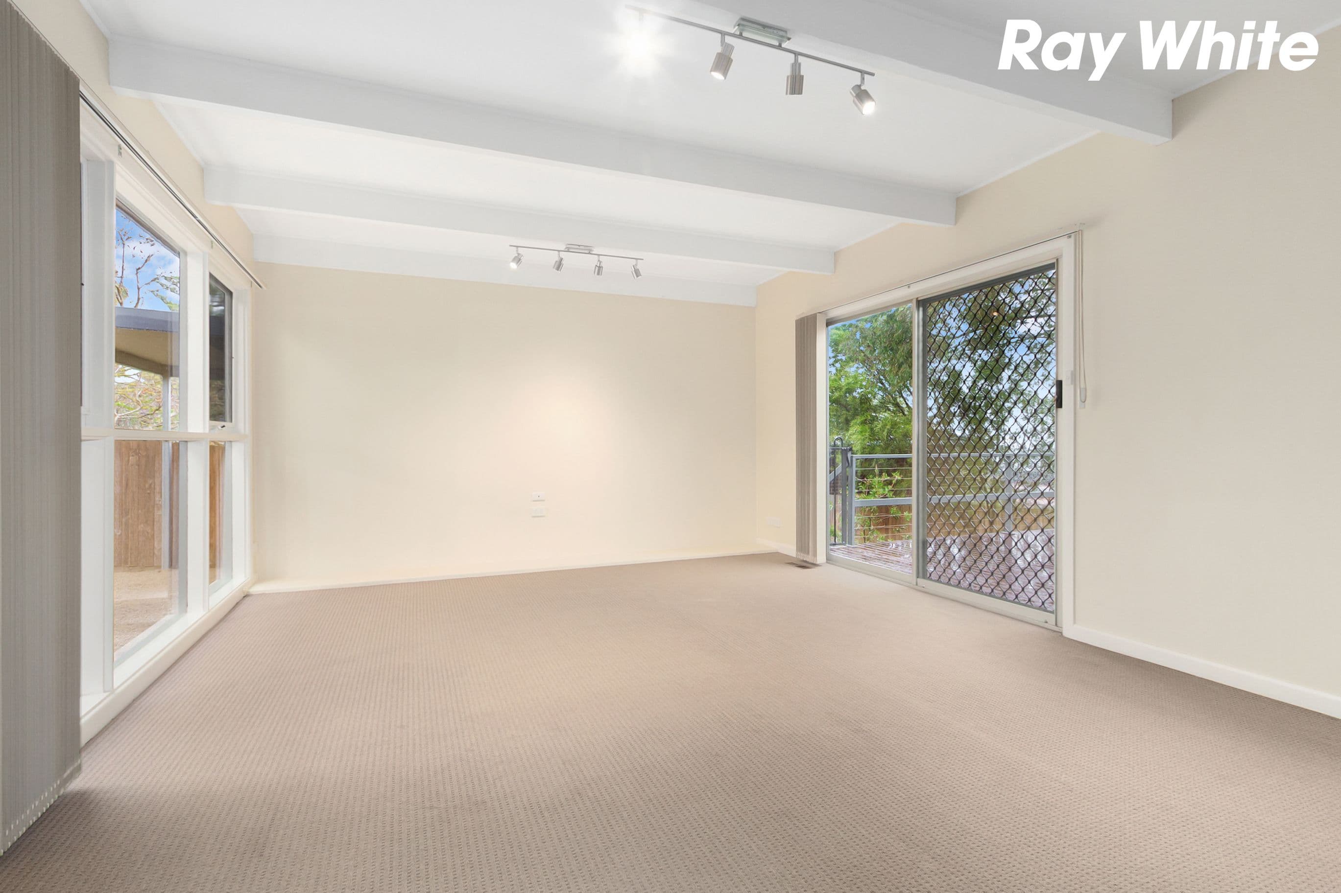 22 Gardenia Street, Pakenham VIC 3810, Pakenham - Thumbnail 3
