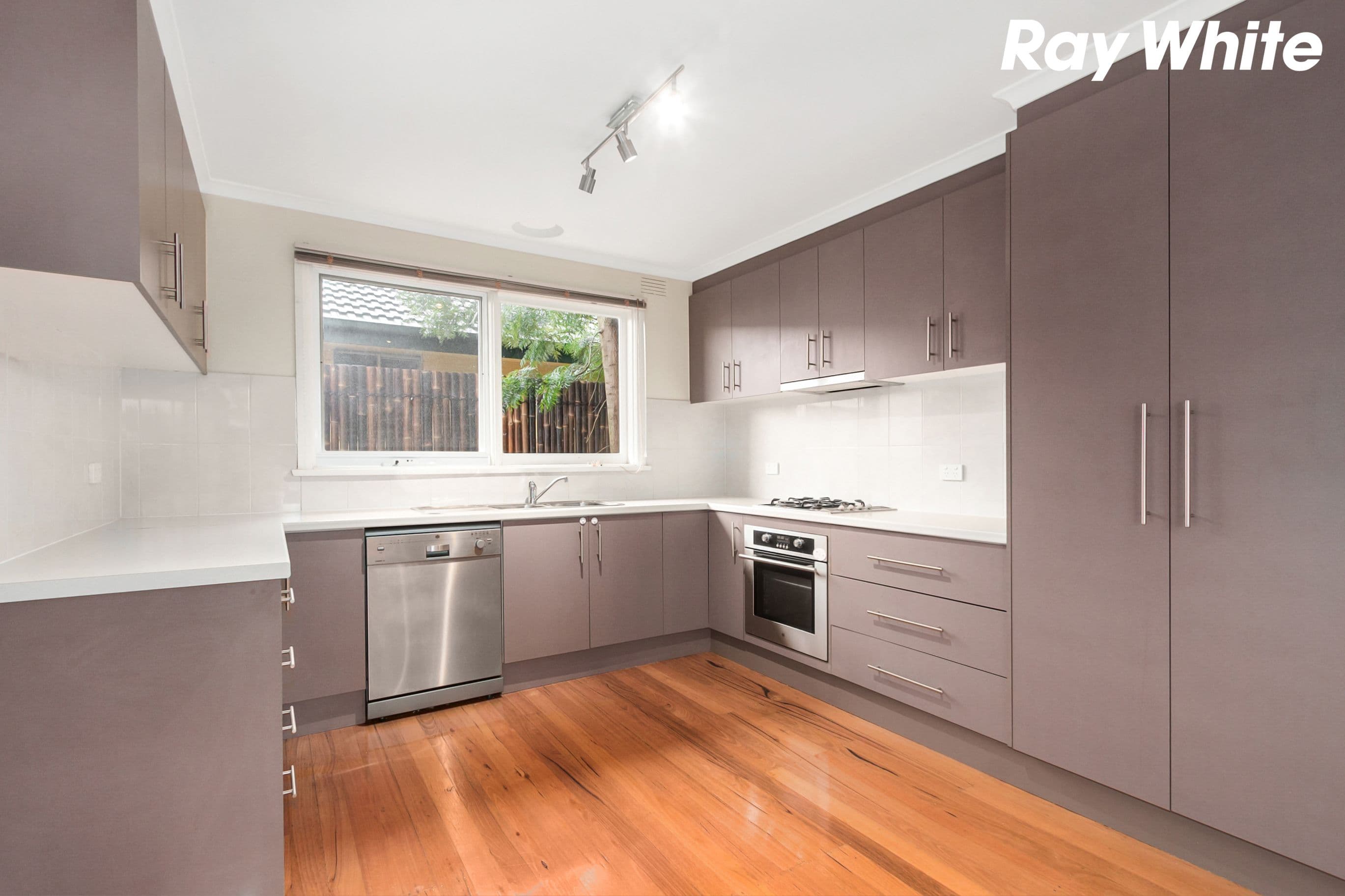 22 Gardenia Street, Pakenham VIC 3810, Pakenham - Thumbnail 4