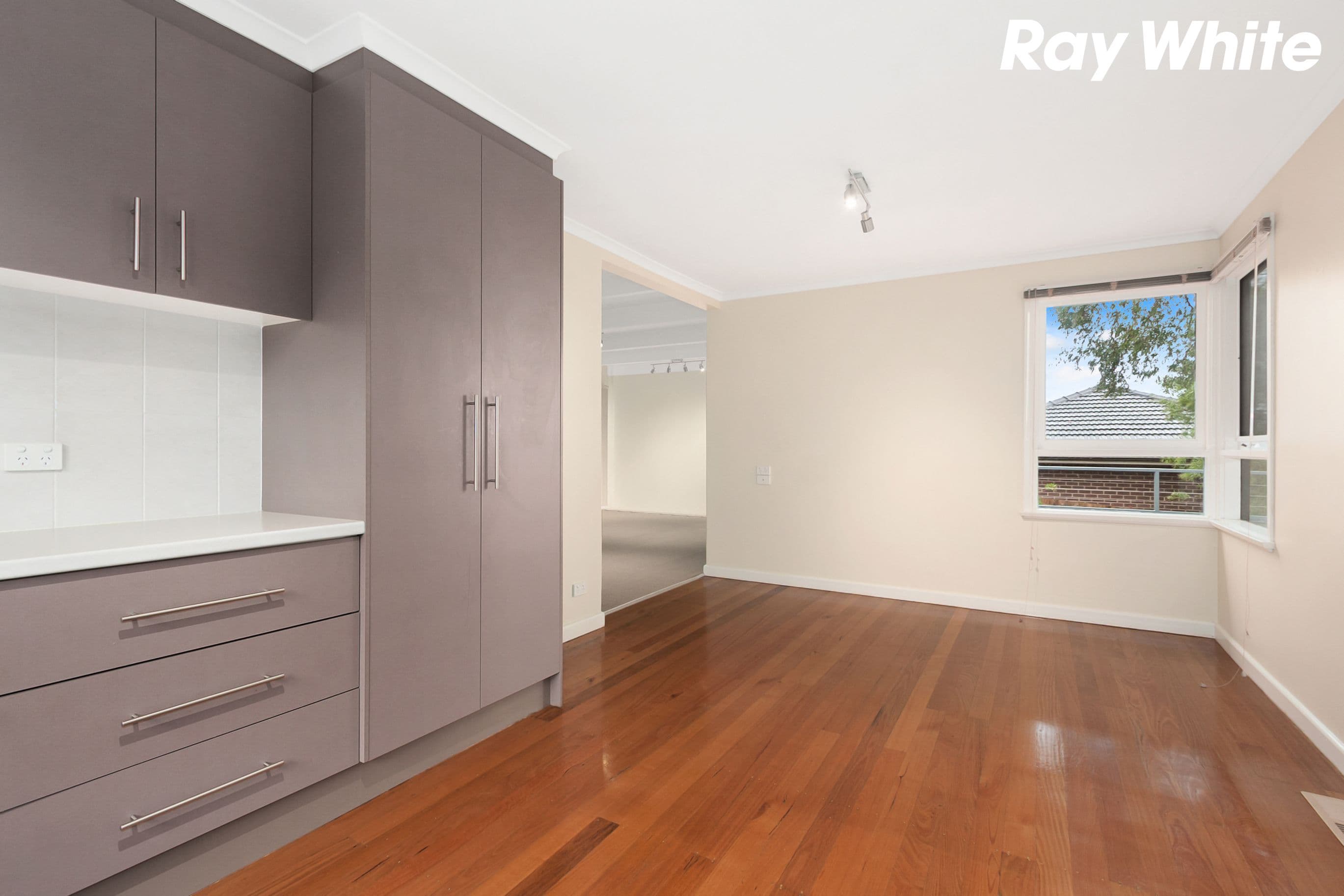 22 Gardenia Street, Pakenham VIC 3810, Pakenham - Thumbnail 5