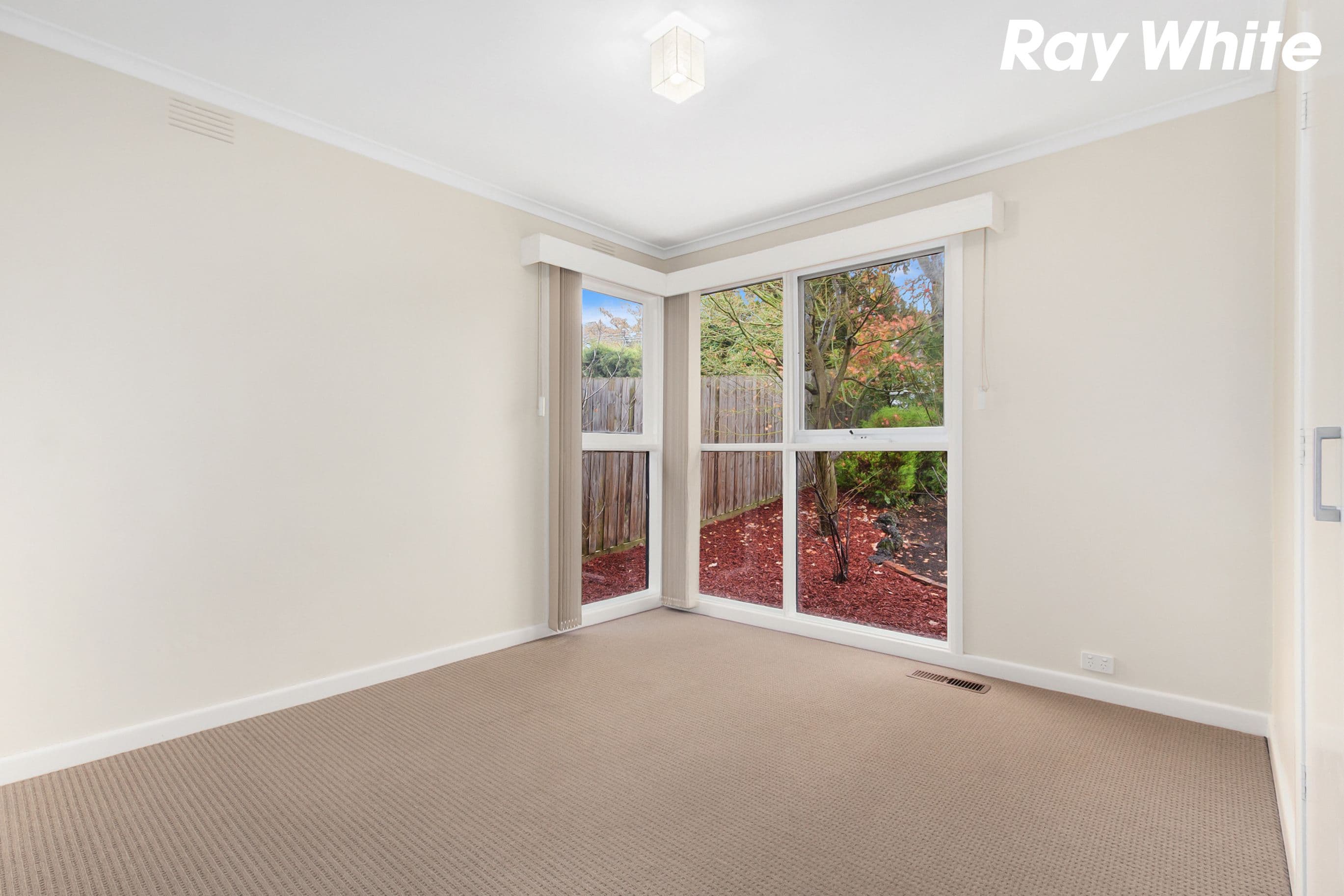 22 Gardenia Street, Pakenham VIC 3810, Pakenham - Thumbnail 6