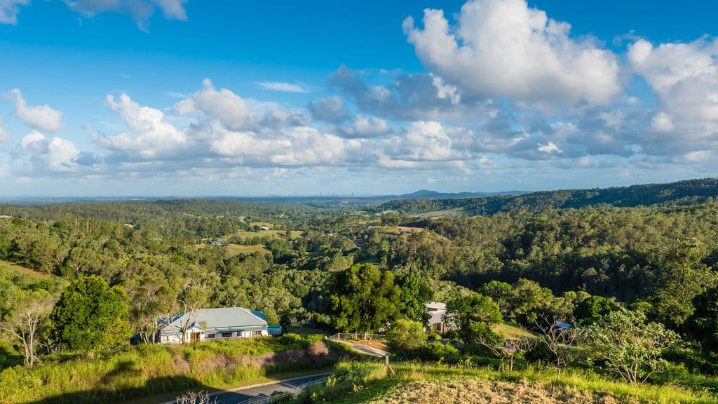 6 Highlander Court, Clear Mountain QLD 4500, Clear Mountain - Thumbnail 2