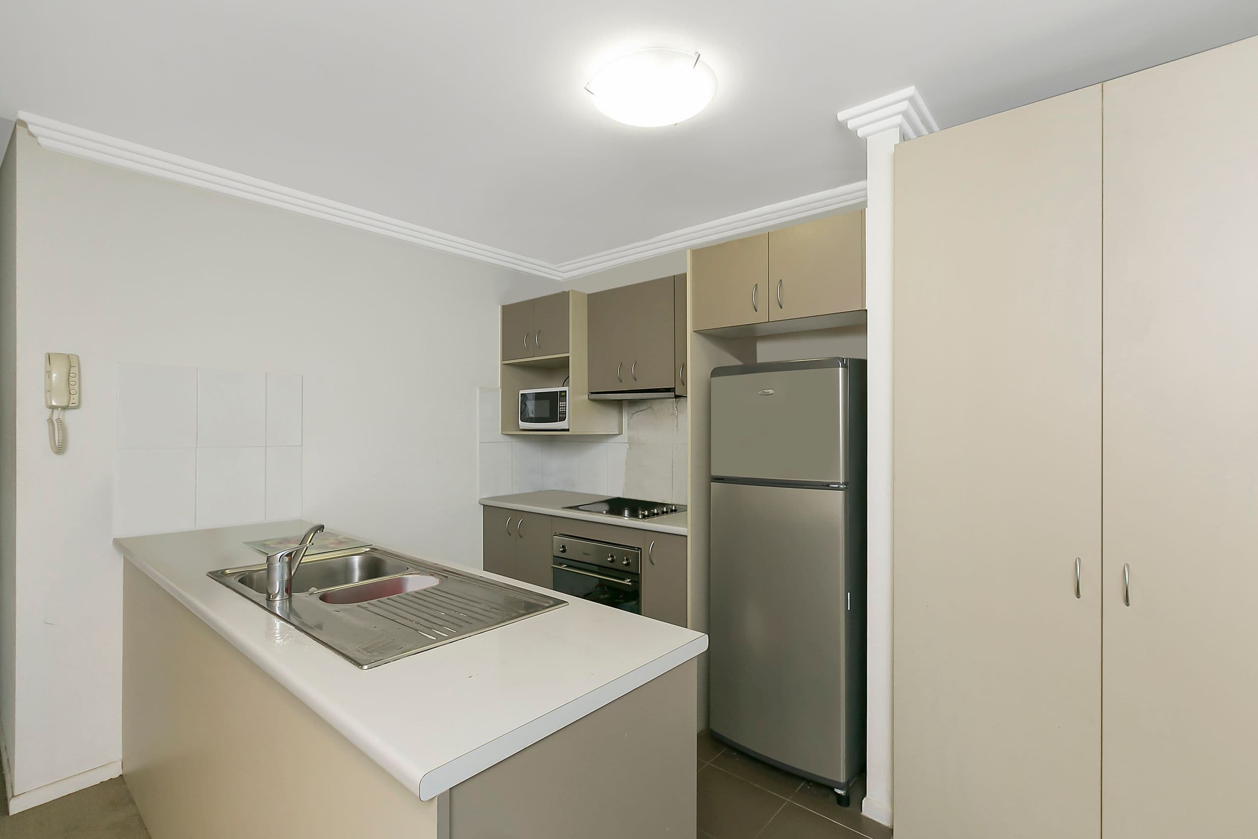 18-20 Rose Street, Southport QLD 4215, Southport - Thumbnail 5